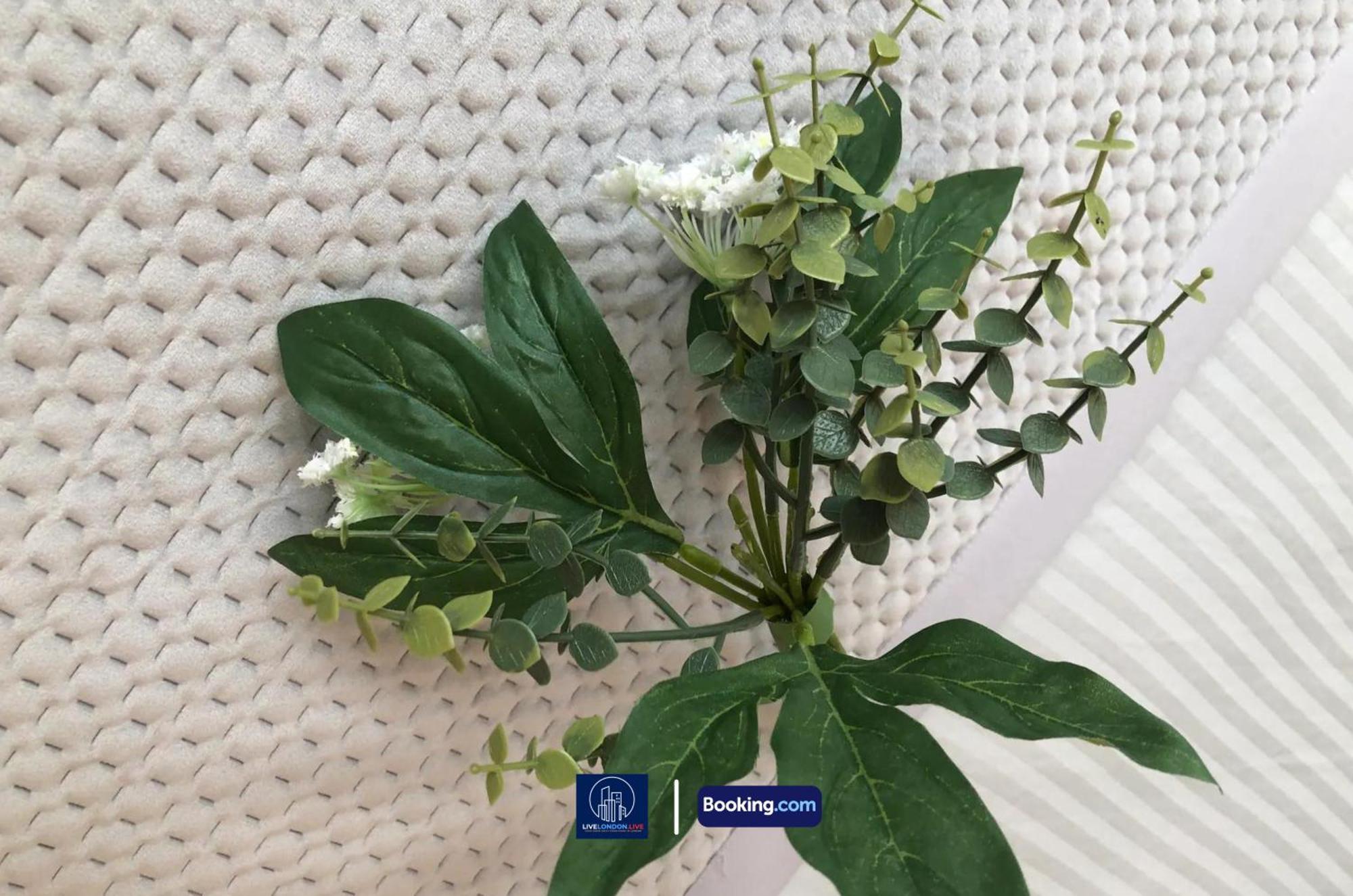Last-Minute Specials L Sleeps Up To 4 Guests L One-Bedroom Apartment With King Bed And High Ceilings Near Camden By Live London Short Lets & Serviced Accommodation ภายนอก รูปภาพ
