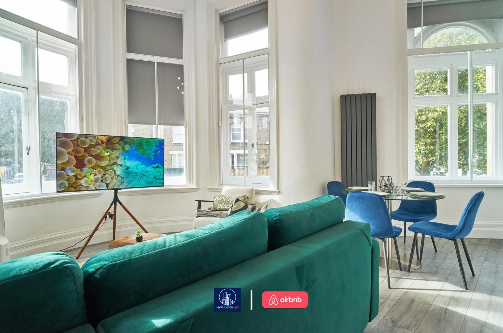 Last-Minute Specials L Sleeps Up To 4 Guests L One-Bedroom Apartment With King Bed And High Ceilings Near Camden By Live London Short Lets & Serviced Accommodation ภายนอก รูปภาพ